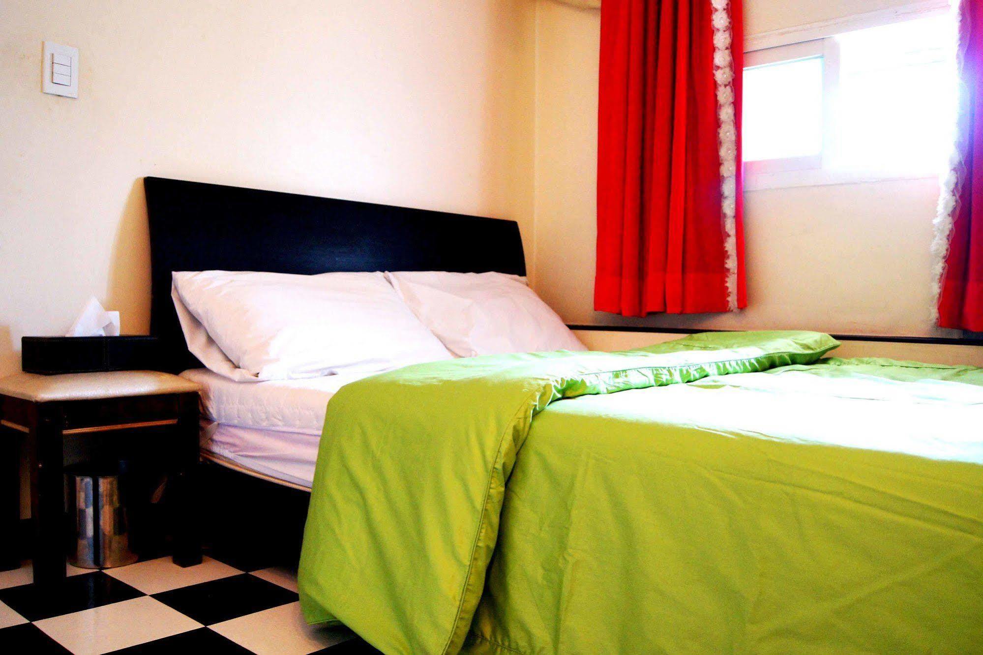 Mi House Hotel Seoul Bagian luar foto